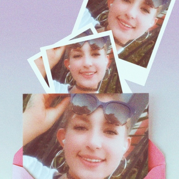 Meet your Posher, Fendi - Picture 8 of 8